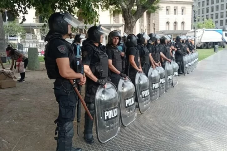 CGT suma adhesiones para marcha de mañana por DNU