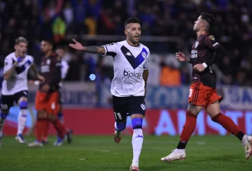 Vélez le hizo precio a River