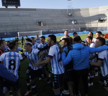 Racing tuvo premio desde los doce pasos