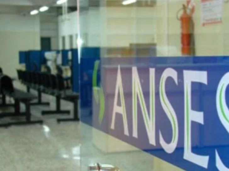 ANSES informó un aumento en la AUH: ¿de cuánto es y a partir de cuándo?