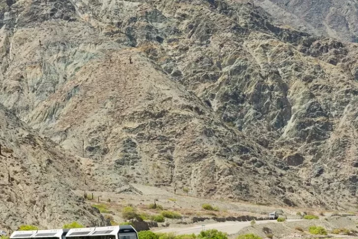 En tren solar por la Quebrada de Humahuaca