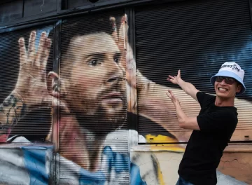 Arte y fiebre popular: los murales en homenaje a Messi