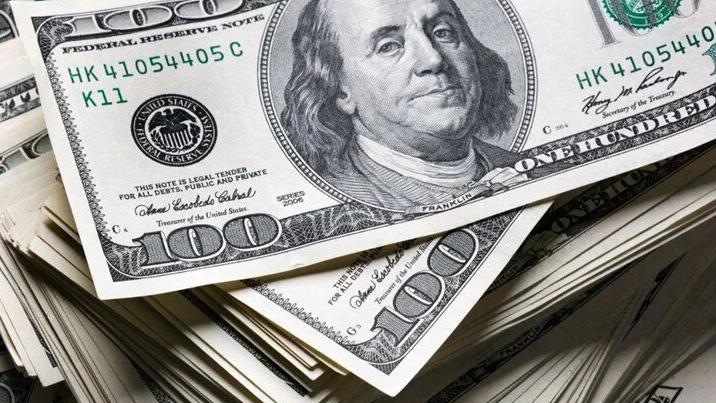 El dólar blue cerró la semana con una suba de $15 y en San Juan se mantuvo