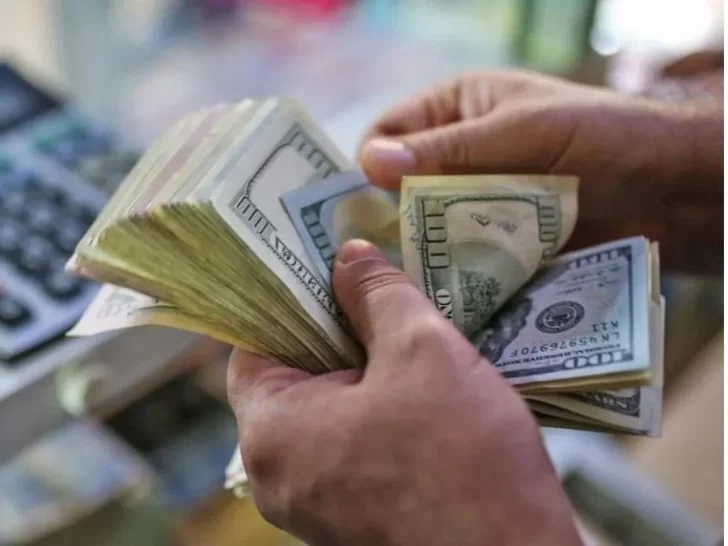 El dólar blue retrocedió $30 este jueves: la cotización en San Juan y también la de los bursátiles