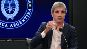 Luis Caputo: “En enero, sin ley, ya hemos ido a déficit cero”