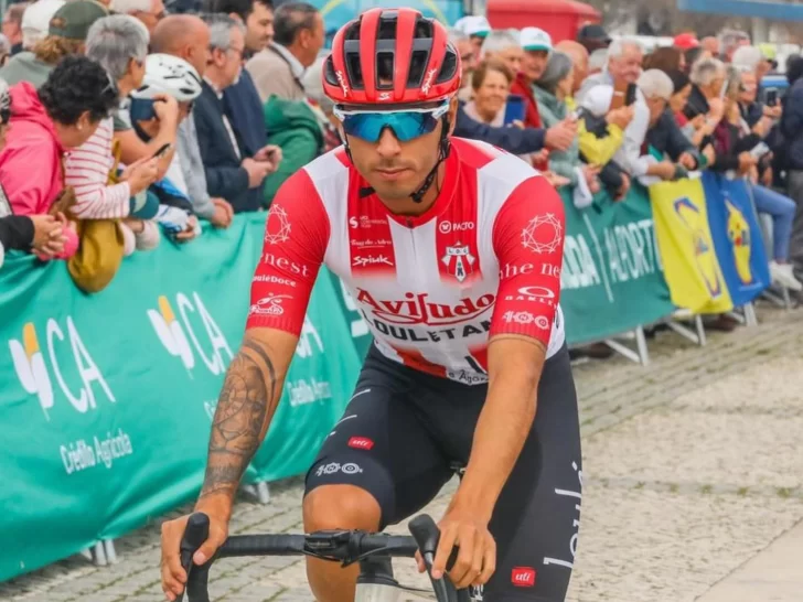 Nico Tivani brilló este viernes en la Vuelta a Algarve que ganó el belga Wout van Aert