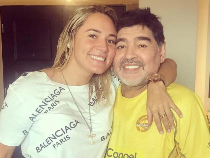 Trascendió por qué no dejaron entrar a Rocío Oliva al velatorio de Diego Maradona