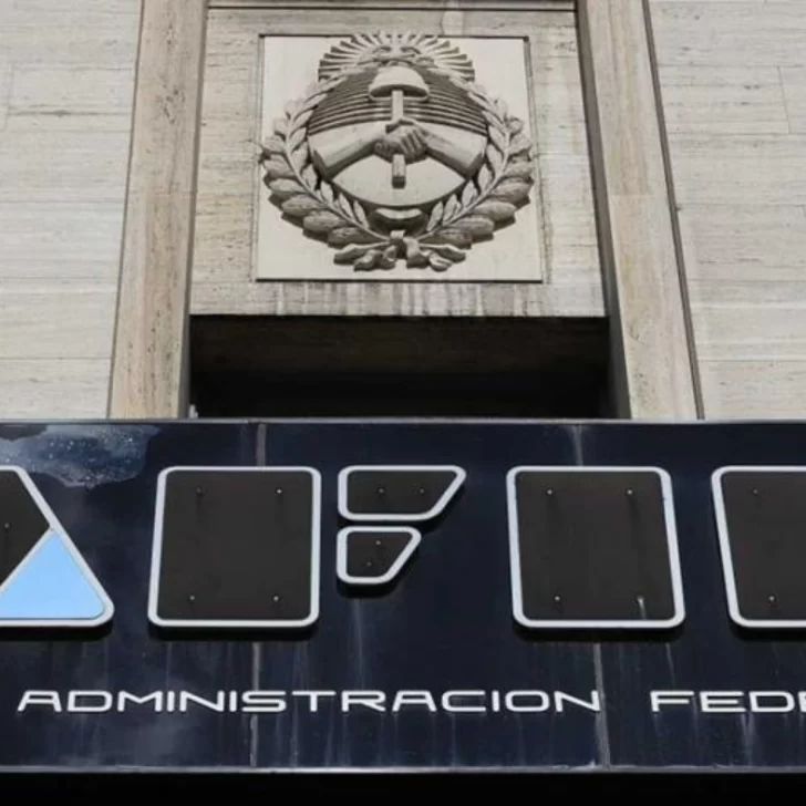 AFIP confirmó cambios en Impuesto PAIS y el impuesto al cheque