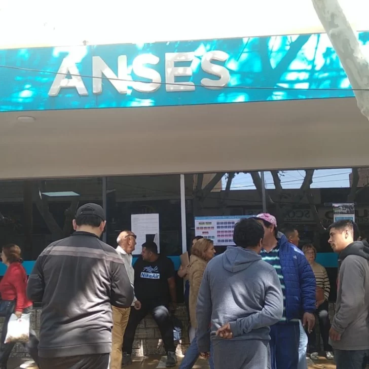 ANSES: cómo obtener más de $300.000 en julio 2024