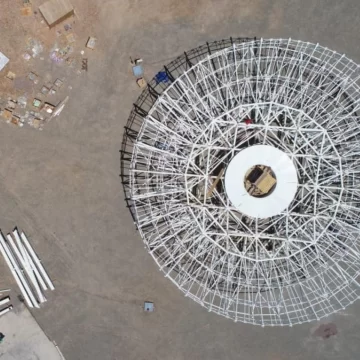 El radiotelescopio tiene 2 meses de demora y lo terminarán a fin de año