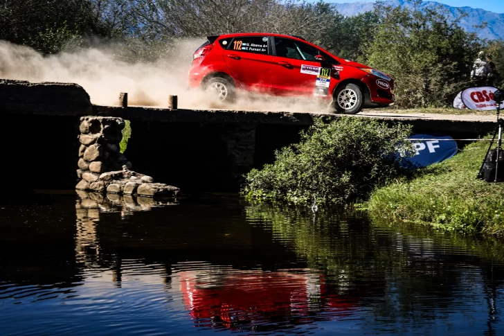 Seis sanjuaninos en el rally