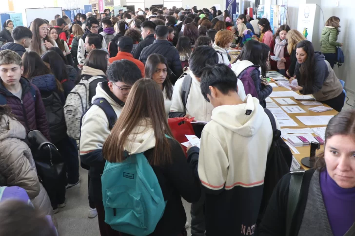 Feria de la UNSJ: los alumnos guías trabajarán en grupos de 6 y en postas