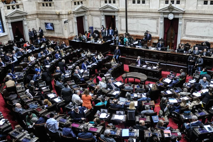 Ley Bases: el oficialismo no consiguió dictamen y el debate se retomará la semana que viene