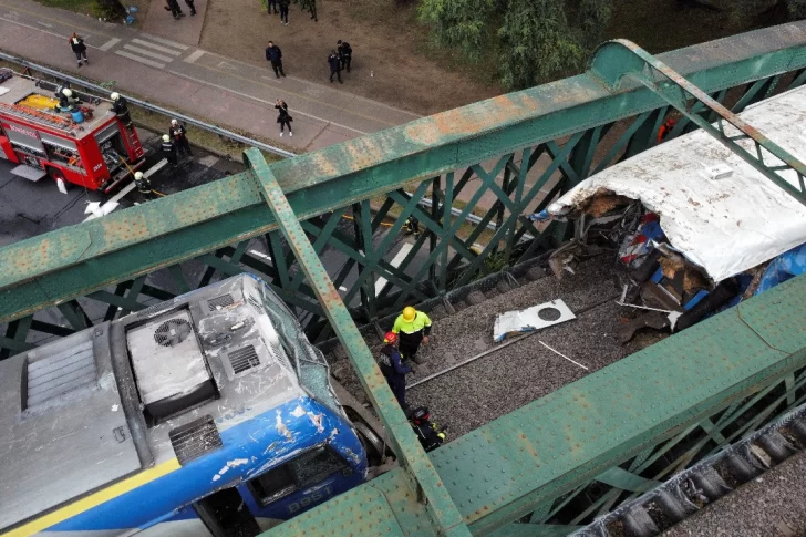 Choque de trenes y descarrilamiento en Palermo: hay más de 90 pasajeros heridos