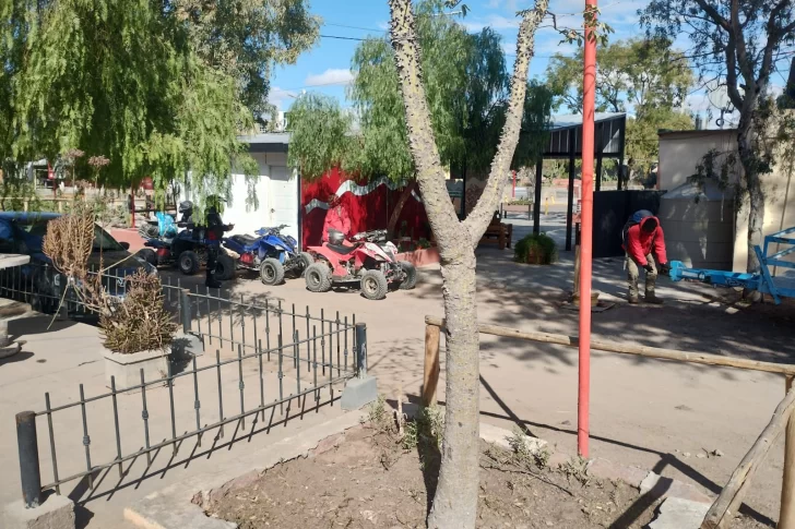 Ocho mendocinos que andaban en cuatriciclo se perdieron en el campo y la Policía tuvo que rescatarlos