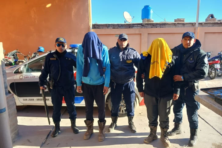 Sorprenden a dos sujetos robando nueces en Calingasta