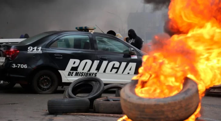 No hubo acuerdo en Misiones y los policías siguen acuartelados