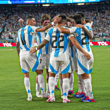Argentina vs. Perú, por la Copa América 2024: hora, formaciones y cómo ver en vivo el partido