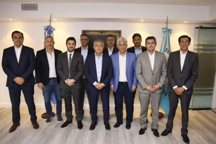 Marcelo Orrego participó en la reunión de los gobernadores de JxC que apoyarán la vuelta de Ganancias