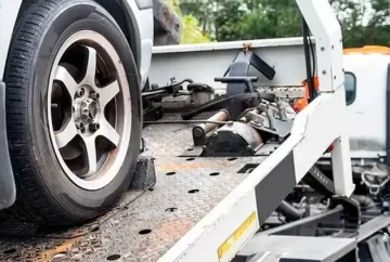 Marcha atrás: los seguros de autos sí seguirán incluyendo el servicio de grúa