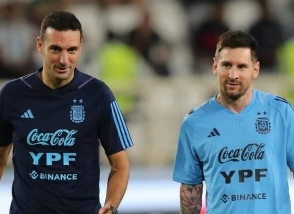 Scaloni y su tijera para la Copa América