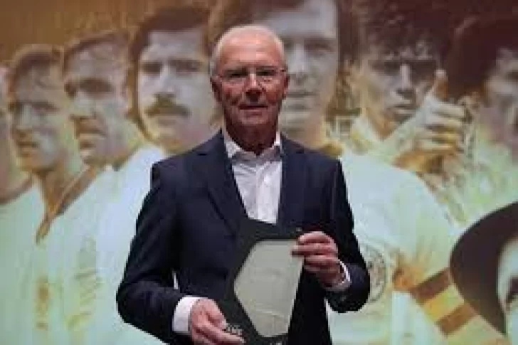 Homenaje a Beckenbauer