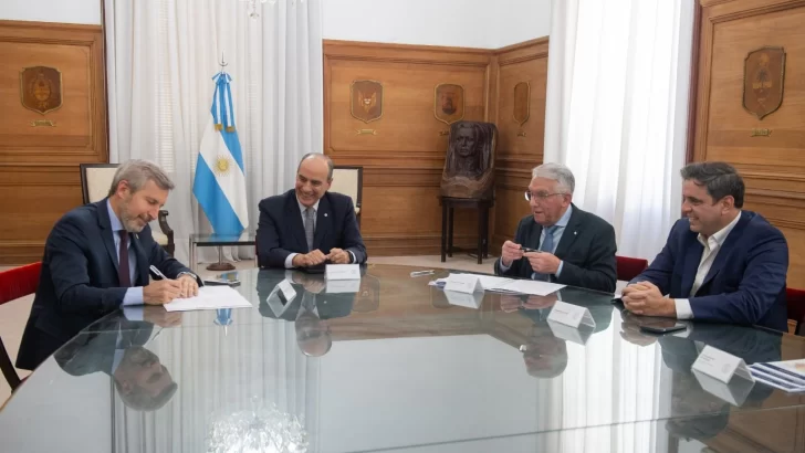 Tras recibir a tres gobernadores, Francos activó el traspaso de obras públicas a las provincias