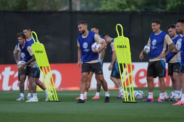 Con varios cambios, cómo formará Argentina para cerrar la fase de grupos ante Perú