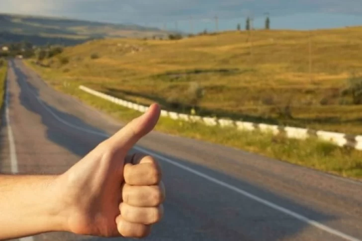 Leyendas urbanas inquietantes: hacía dedo en la ruta y nunca más la vieron…