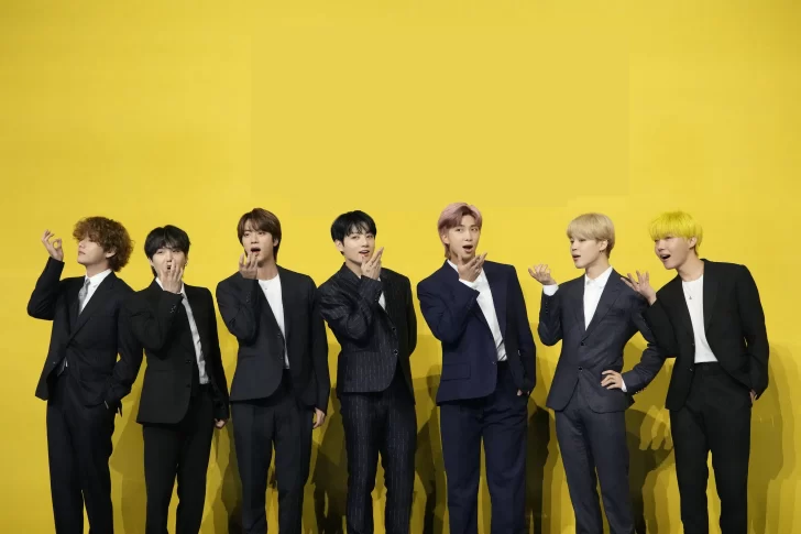 El Army local celebra con BTS