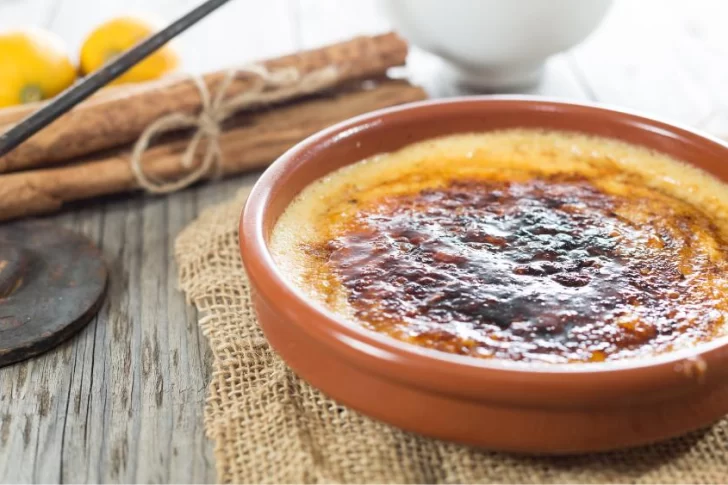 Cómo preparar la crema catalana, el postre favorito de Lionel Messi