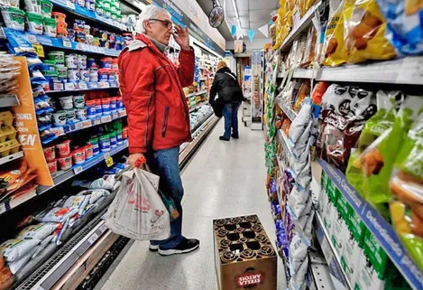 La inflación interanual marcó en mayo su primera baja en casi un año