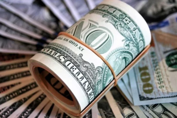 El dólar blue marca un nuevo récord: en San Juan cotiza a $1.350