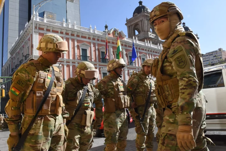 Golpe de Estado en Bolivia: el Ejército tomó la Casa de Gobierno