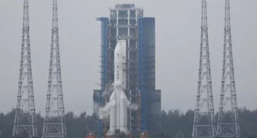 La nave espacial china Chang’e-6 aterrizó en la cara oculta de la Luna