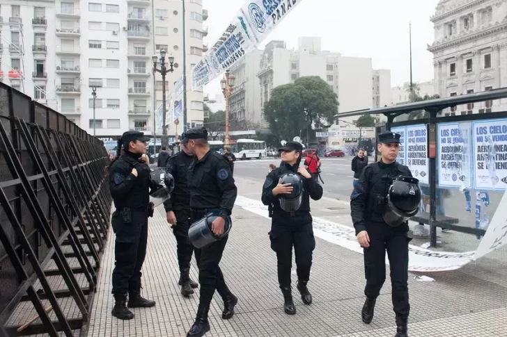 Fuerte operativo de seguridad alrededor del Congreso