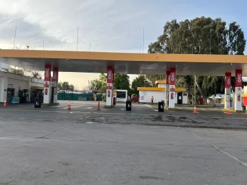 Ecogas ordenó interrumpir la venta de GNC en San Juan por la rotura de un caño de gas en Mendoza