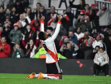 River no les pierde pisada