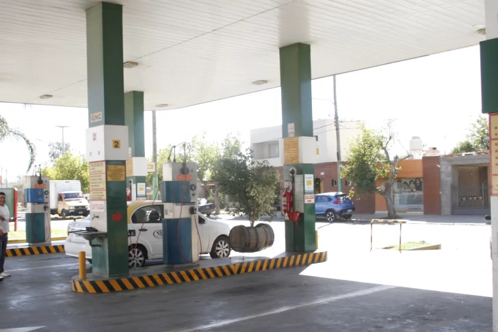 Combustible: venta cayó un 22,8% hasta mayo y más en las premium