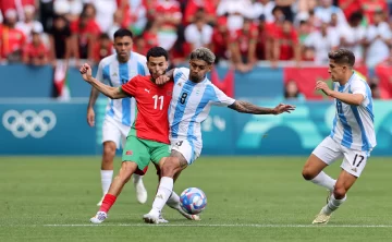 Insólito: anularon el gol de Argentina, se jugaron tres minutos tras dos horas y finalmente fue derrota ante Marruecos