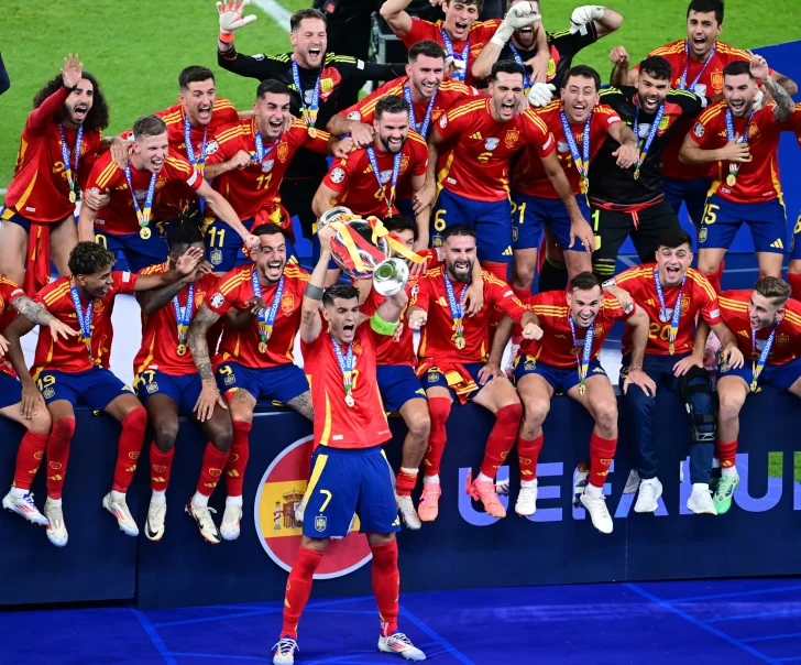 España, campeón y con récord