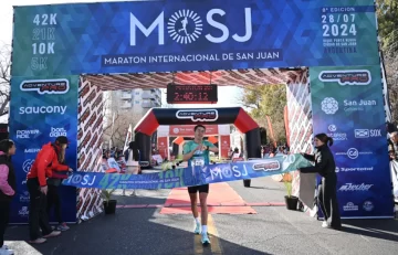 Pérez y Linares, podio en la Maratón de San Juan