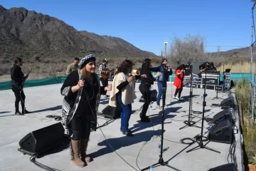 Fiesta-del-chivo-cantoras-728x485