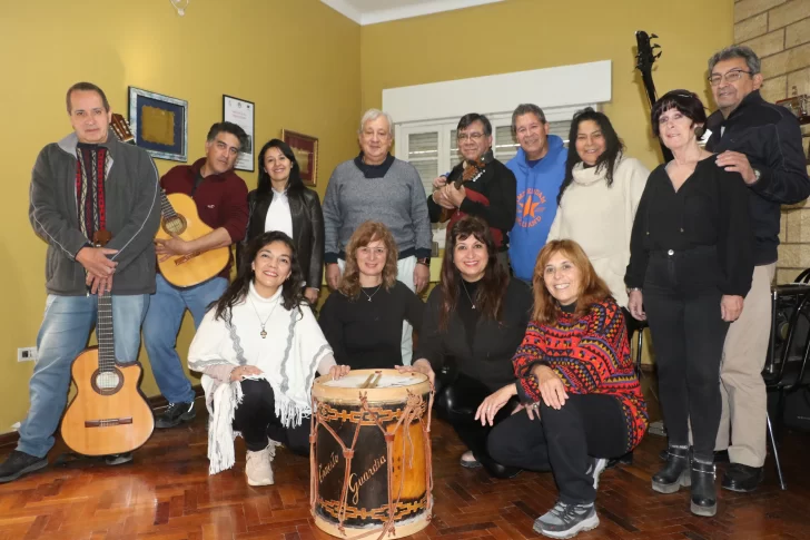 Voces que celebran sus cuatro décadas