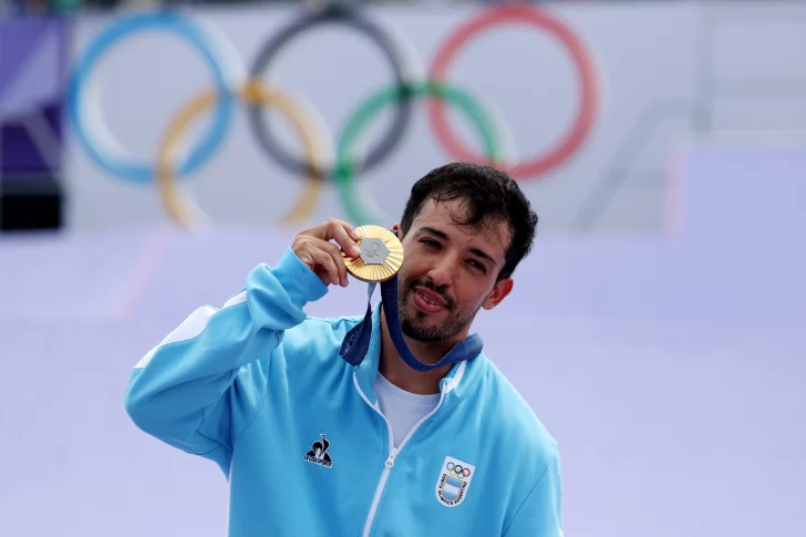 Juegos Olímpicos París 2024: Así recibió la Villa Olímpica Argentina a José “Maligno” Torres, medalla de oro en BMX freestyle