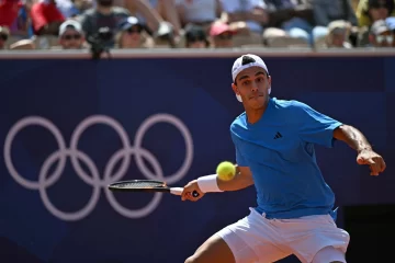 Cerúndolo dio el golpe ante el francés Hubert y tapó las eliminaciones de Carle y Etcheverry