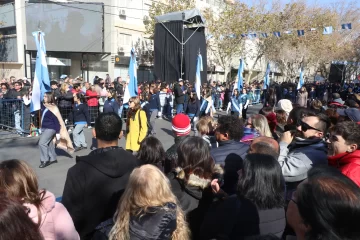 Día de la Independencia: un desfile corto, pero con mucho entusiasmo