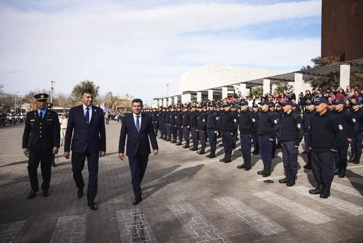 Orrego, presente en el juramento de los 197 nuevos agentes de la Policía