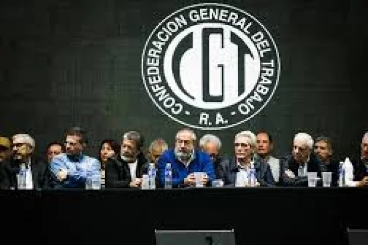 Gobierno convocó a la CGT por el Consejo de Mayo