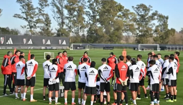 Demichelis le dijo al plantel que tiene energías para seguir y la dirigencia le brindó su apoyo